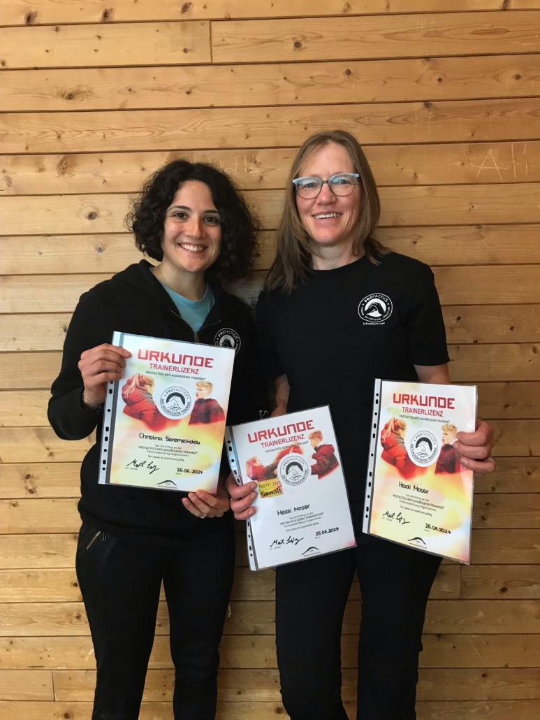 Antiaggression Trainerinnen, Christina-Maria Seremetidou und Heidi Moser 